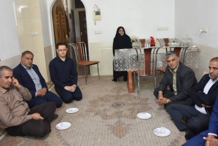 دیدار از آزاده و جانباز معزز 70 درصد جناب آقای محمود ماهر کارمند شبکه بهداشت شهرستان شهرضا 